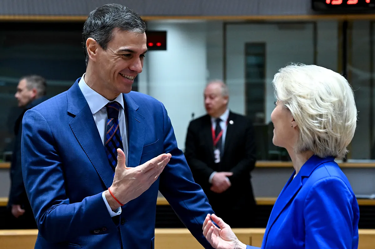 La UE busca una salida diplomática en Ormuz y marca distancia con EEUU