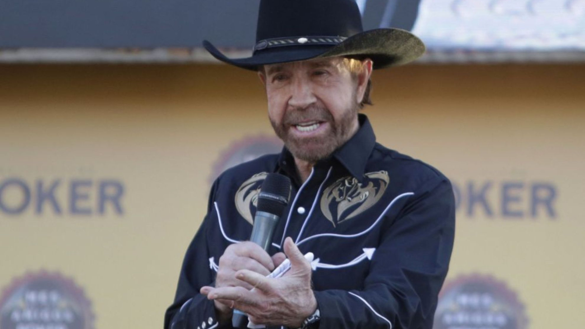 Chuck Norris, ingresado de urgencia en un hospital de Hawái