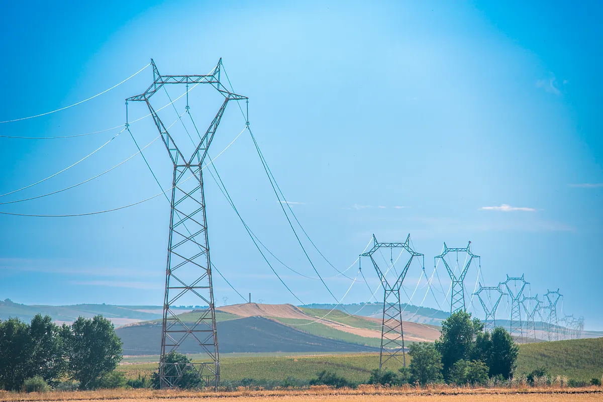 El informe final del apagón deja en tablas la guerra de Iberdrola y Endesa contra Red Eléctrica