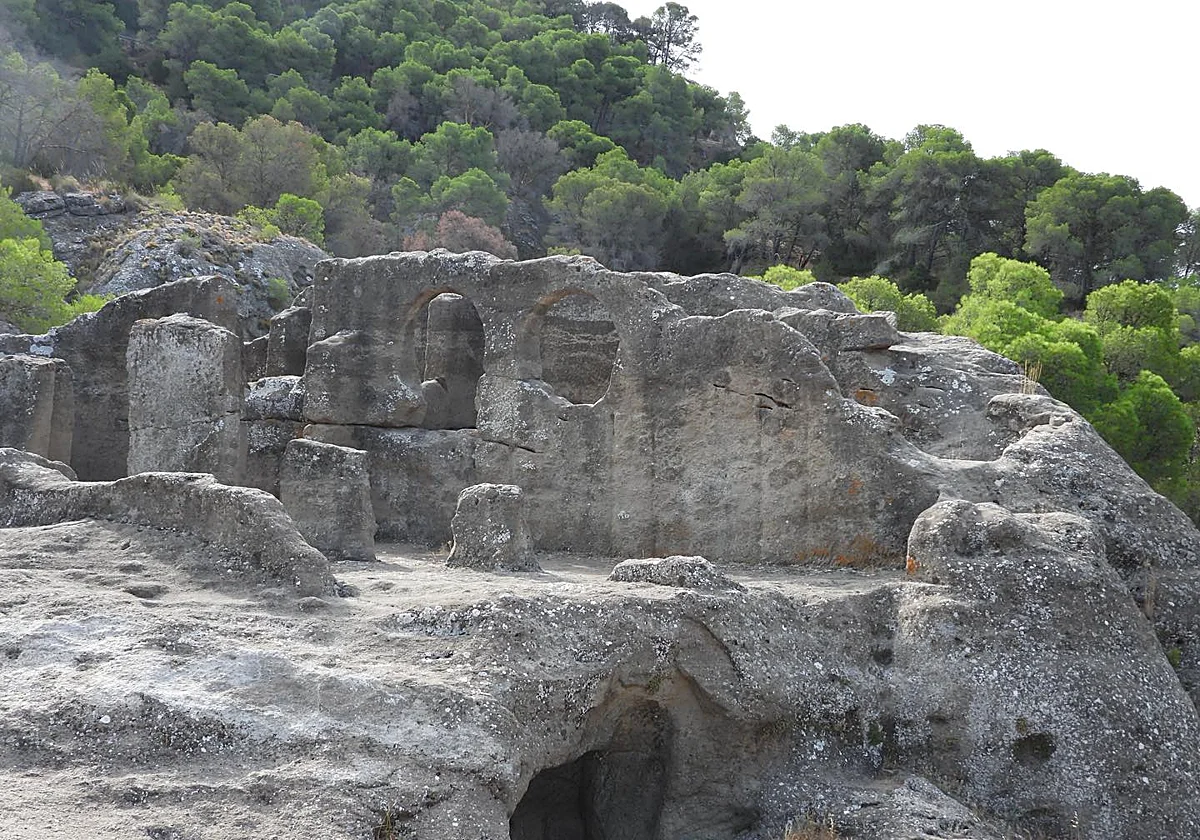 Bobastro, die rebellische Stadt, die vom Gebirge im Landesinneren Málagas aus das Emirat Córdoba herausforderte