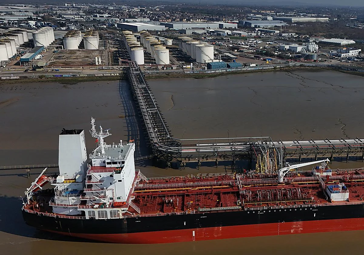 El Reino Unido autoriza el uso de sus bases para operaciones en el estrecho de Ormuz