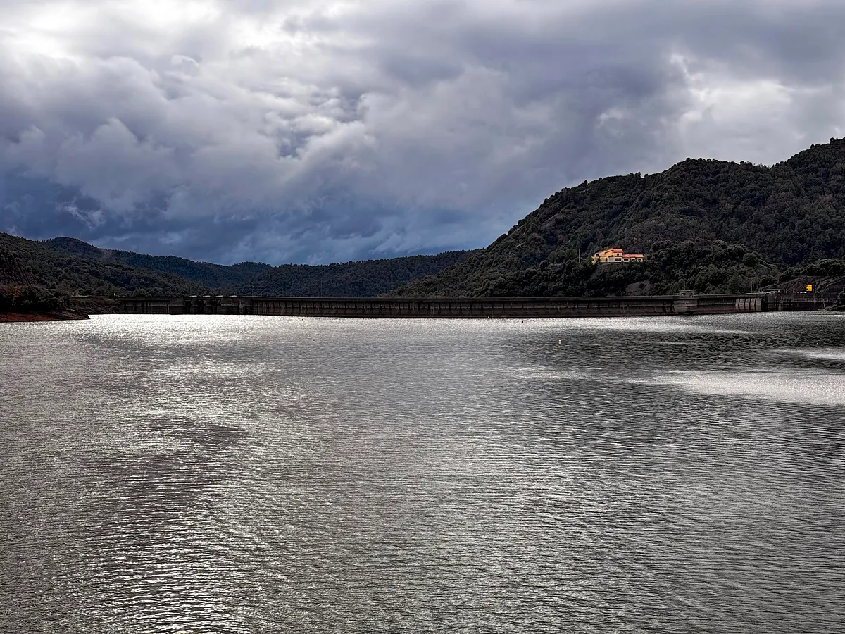 El fin de la sequía y el auge del ladrillo tiran del PIB catalán, que creció un 2,7% en 2025