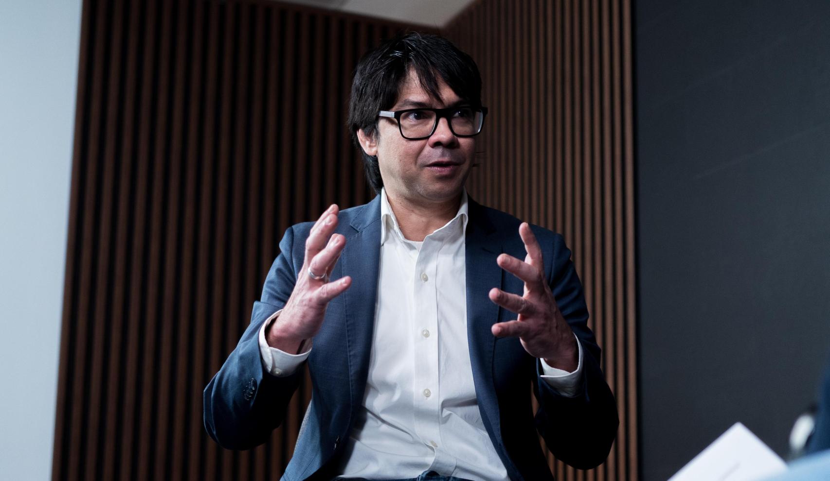 Yunior García, opositor cubano asilado en España: "Apoyar a un régimen así y llamarse progresista es muy hipócrita"