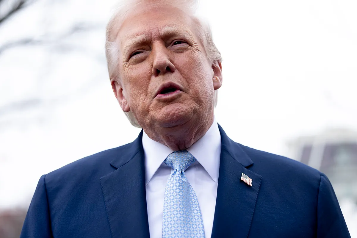 EEUU dice que ha debilitado la amenaza de Irán en Ormuz tras atacar un arsenal costero