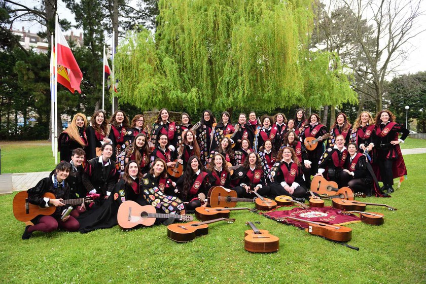 Las tunas corren riesgo de extinguirse porque ya nadie quiere ser tuno. Castilla y León quiere ponerle remedio
