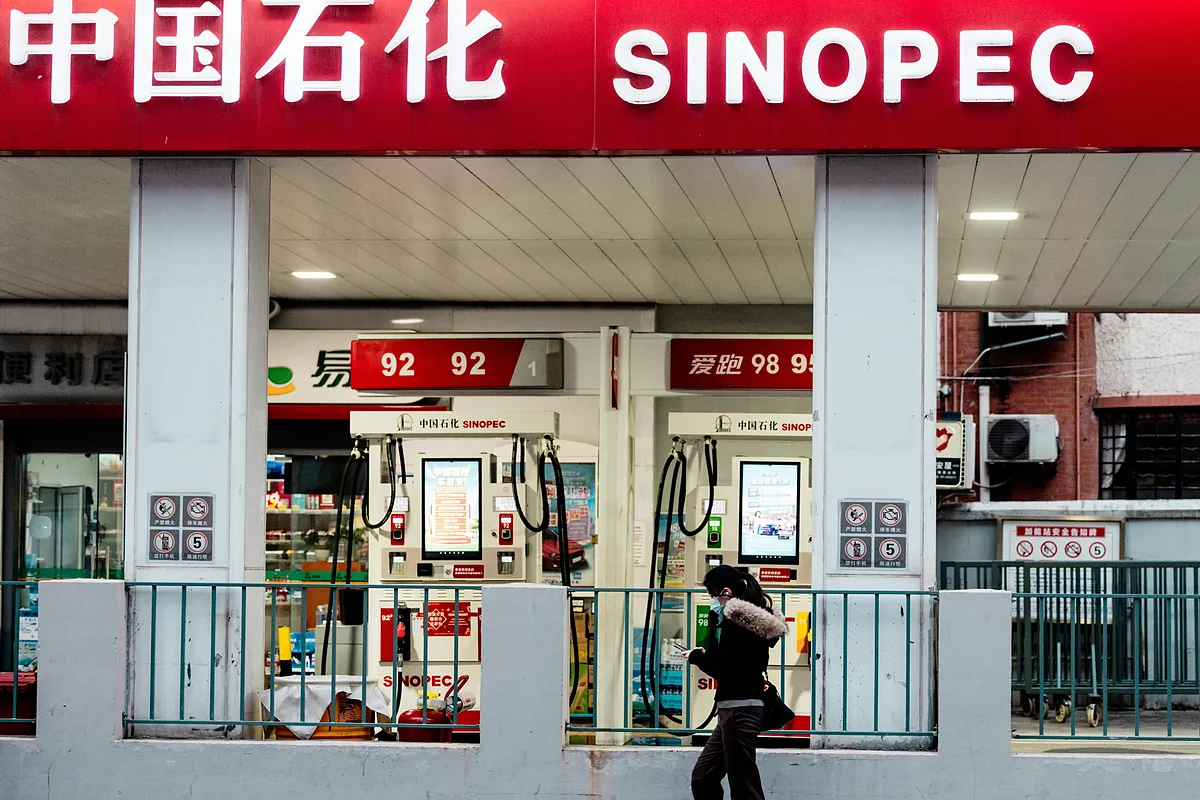 Sinopec ganó 4.050 millones de euros en 2025, un 36,8% menos