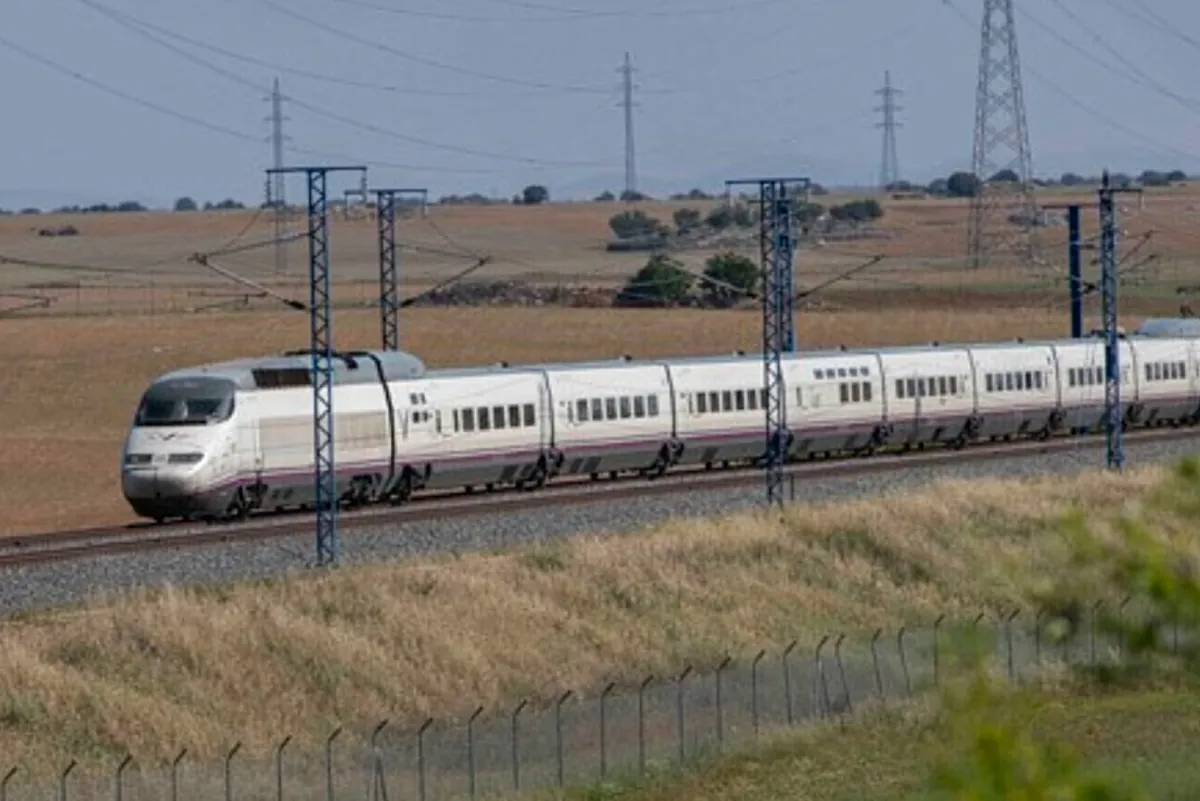Renfe prepara una oferta para entrar en la línea regional entre París y Lyon