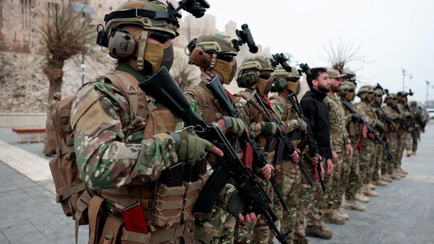 Dos militares estadounidenses pierden la vida junto a un interprete civil en Siria en una "emboscada" del ISIS