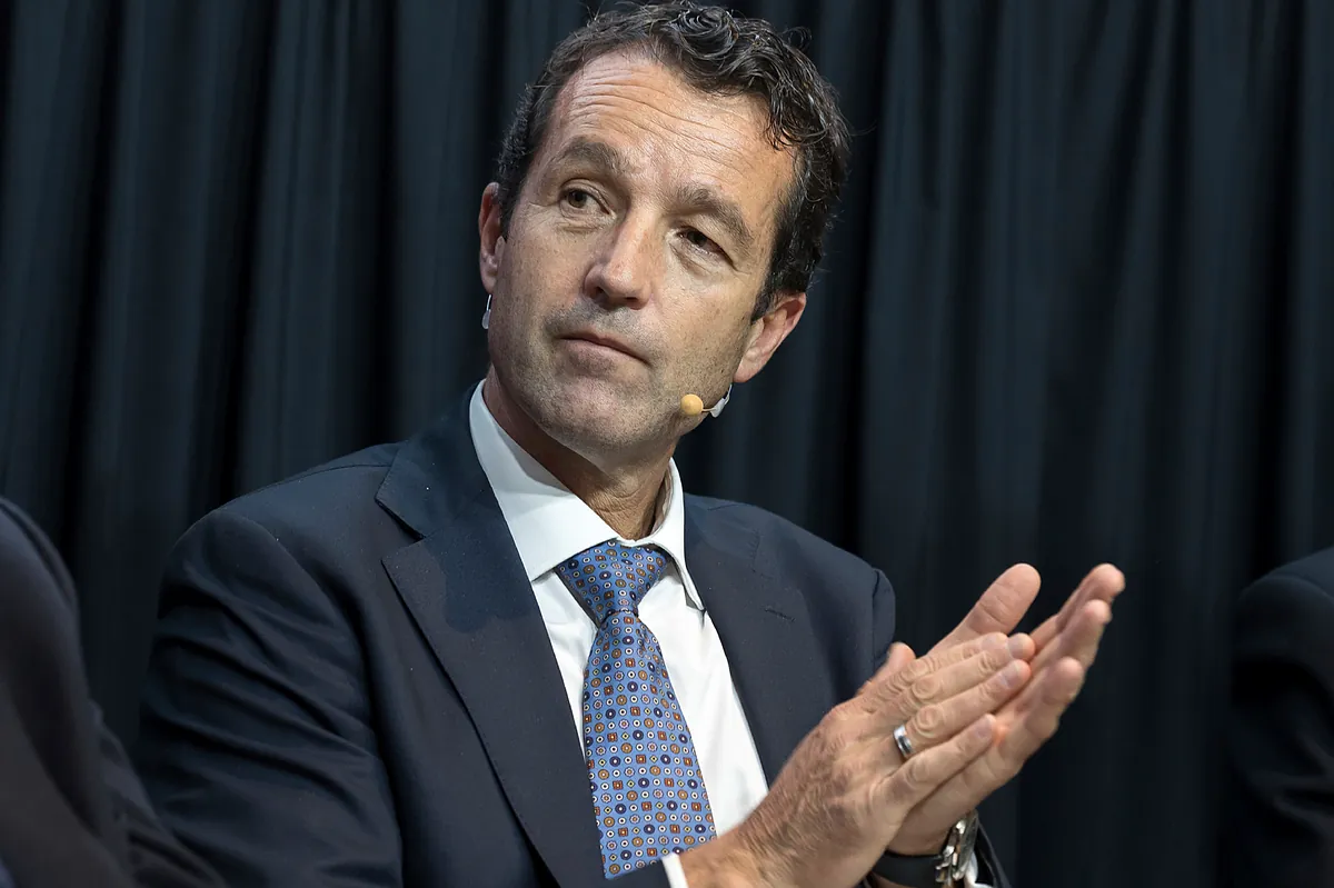 Los vocales independientes tendrán la llave del futuro de Escribano en Indra