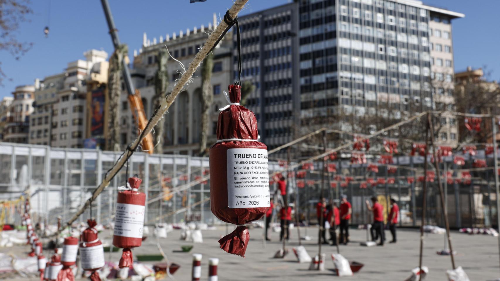 La Policía Nacional detiene a 13 hombres por uso indebido de material pirotécnico durante las Fallas 2026