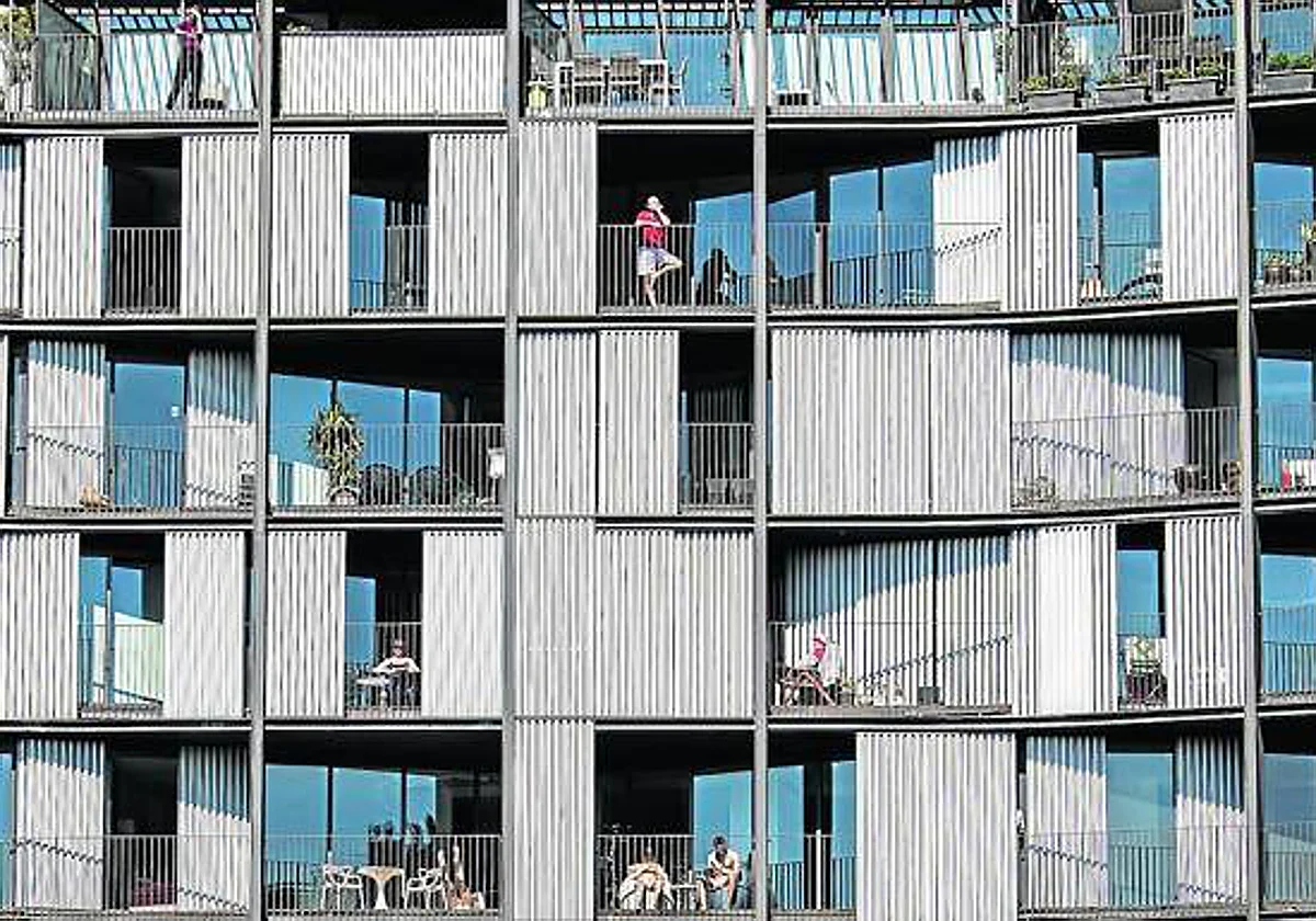 Revés a las comunidades: la prohibición de alquileres turísticos no es efectiva si no se inscribe en el Registro de la Propiedad