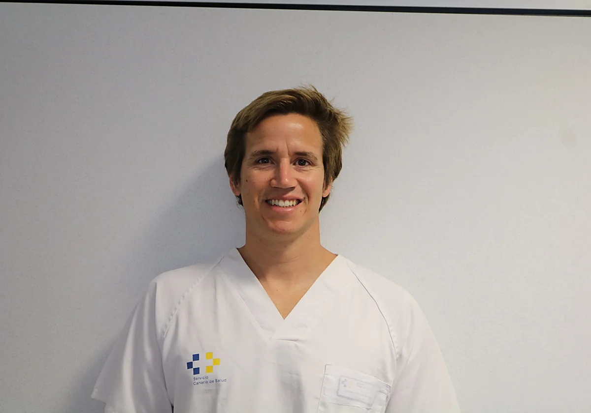 De El Palo a la élite de la dermatología mundial: el malagueño que liderará la lucha global contra la sarna