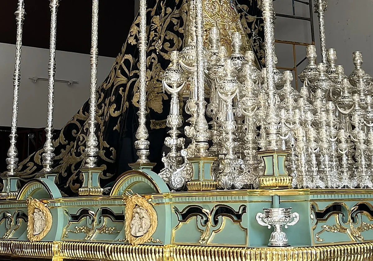 Así es el singular trono que se estrena este Domingo de Ramos en Málaga: está inspirado en los órganos de la Catedral