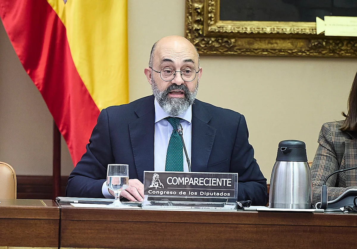 El presidente de Adif se niega a dar detalles sobre Adamuz en el Congreso porque hablar de la investigación sería una «irresponsabilidad»