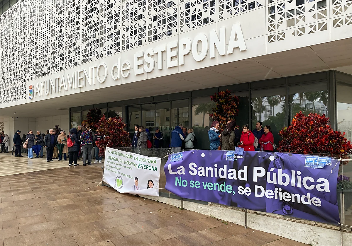 La Plataforma por la apertura íntegra del Hospital de Estepona exige a la Consejería el 100% de su puesta en funcionamiento