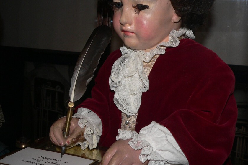 Alguien le ha pasado 'Cien años de soledad' a un detector de textos hechos con IA. Ha dicho que es una IA