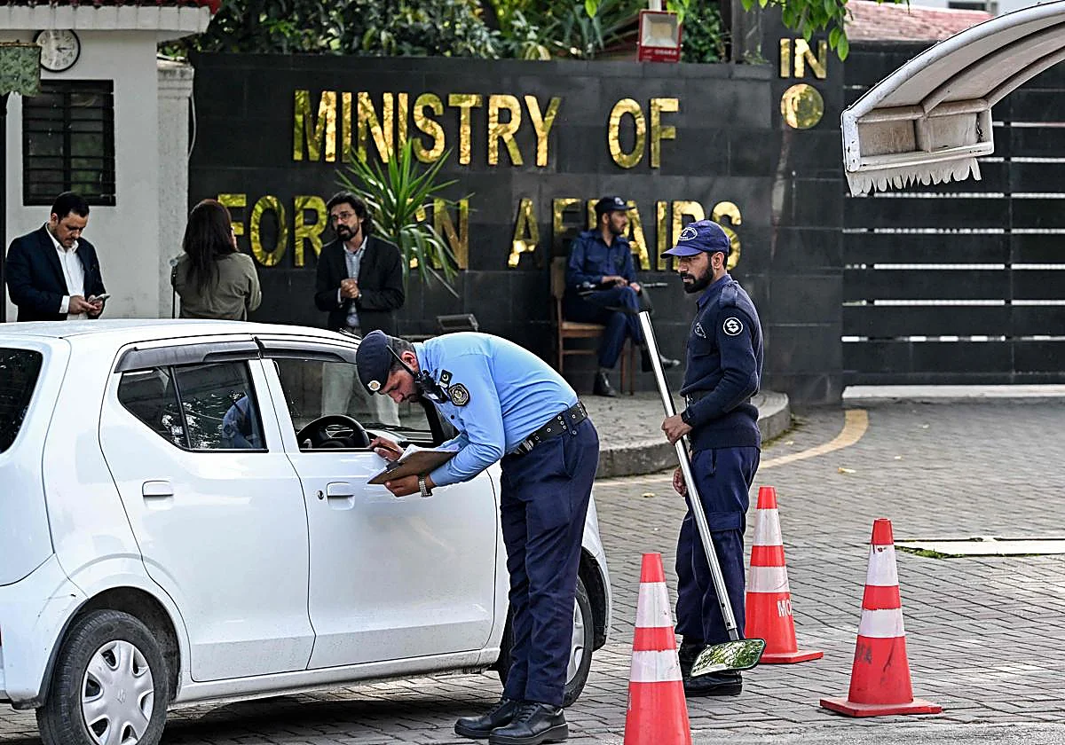 Pakistán intenta abrirse hueco como mediador en el Golfo