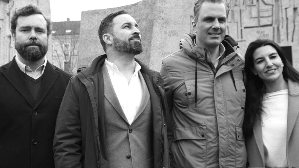 Purgas, corruptelas y nepotismo: Vox le declara la guerra a Vox