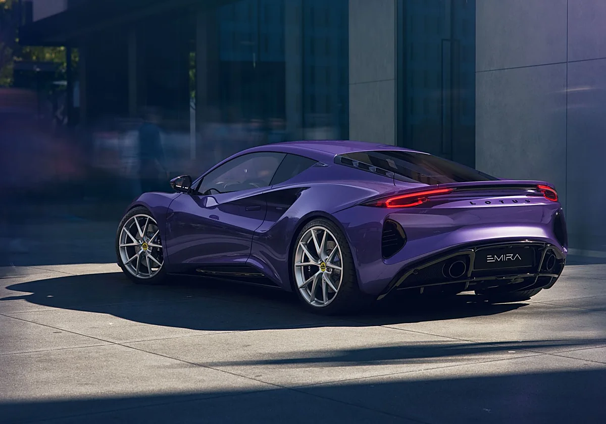 Lotus Emira, una de las pocas oportunidades de tener un gran deportivo de combustión