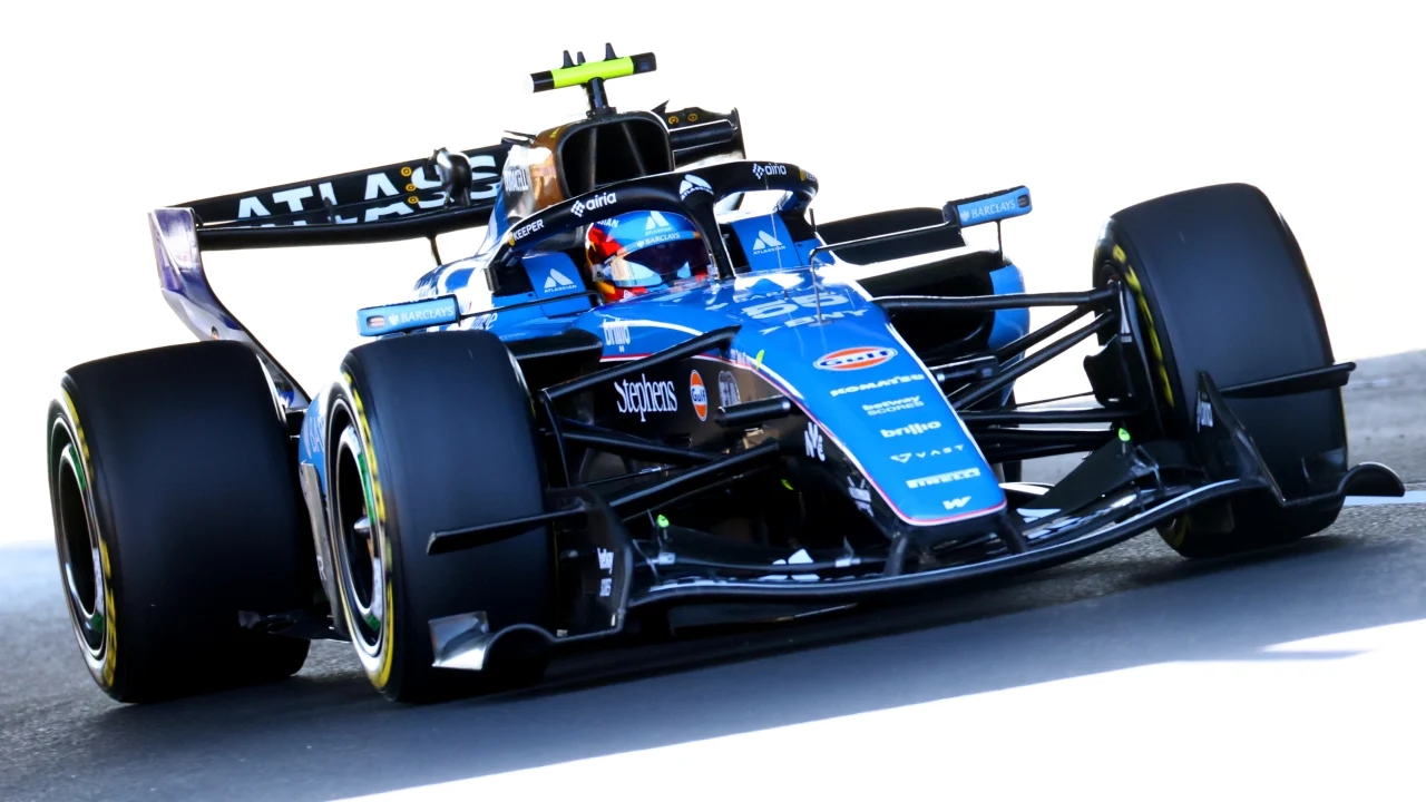 Sainz no se deja llevar por la aparente mejoría de Williams: “En cuanto repostamos...”