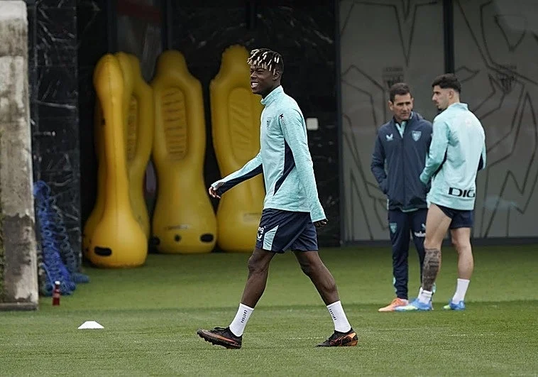 Nico Williams vuelve a entrenar con el Athletic