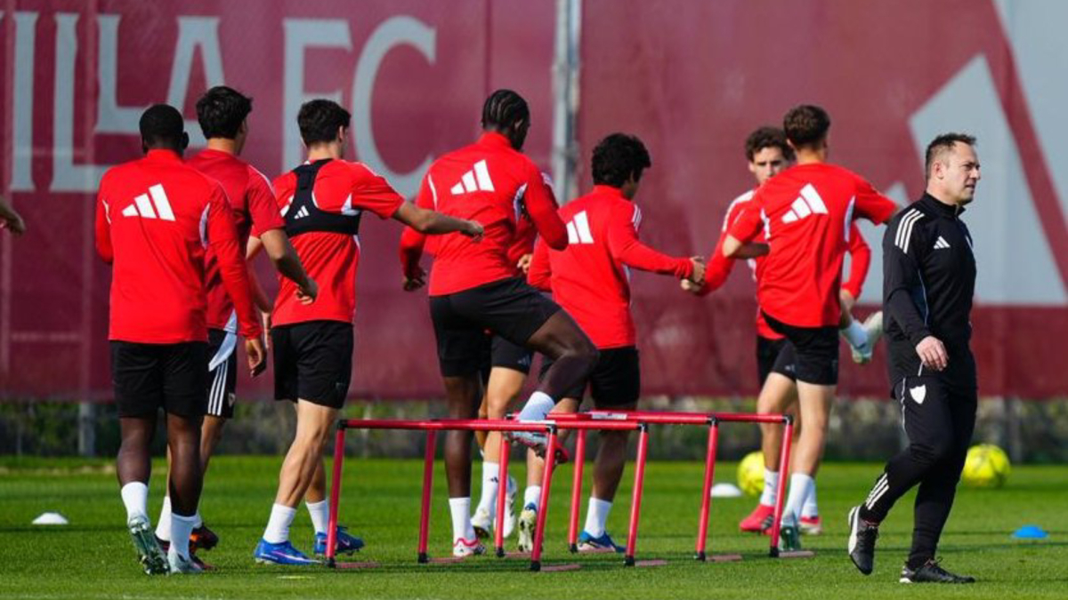 El relevo en el banquillo tiene un efecto positivo en el Sevilla