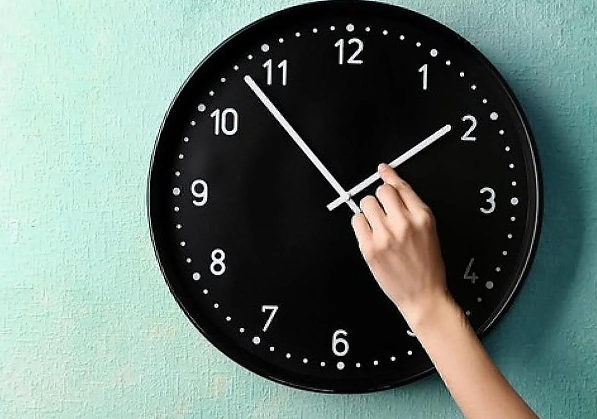 Cambio de hora esta madugada: el reloj se adelanta para entrar en el horario de verano