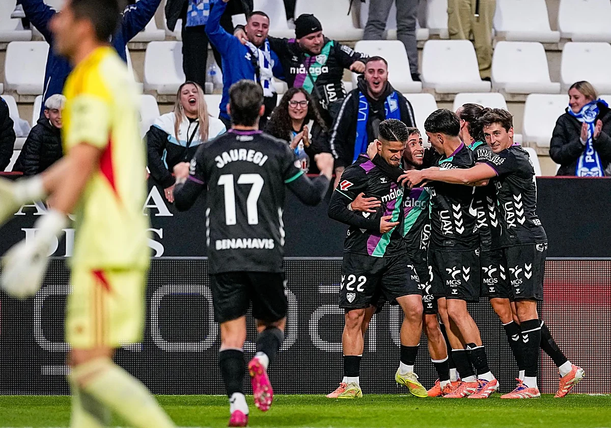 El Málaga remonta a lo grande y suma un triunfo de oro (3-1)