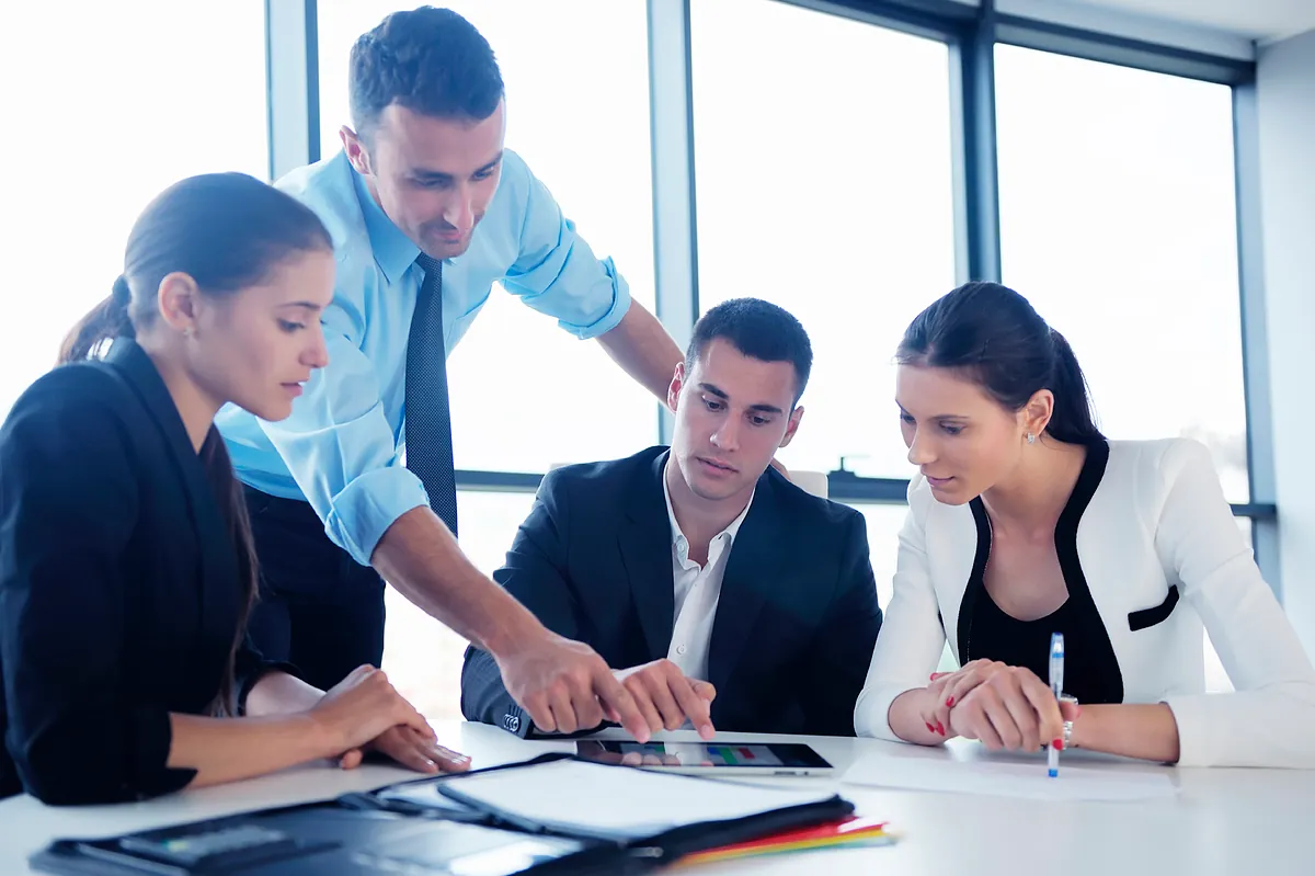 Trabajo detectó 2.688 falsos becarios entre 2021 y 2023