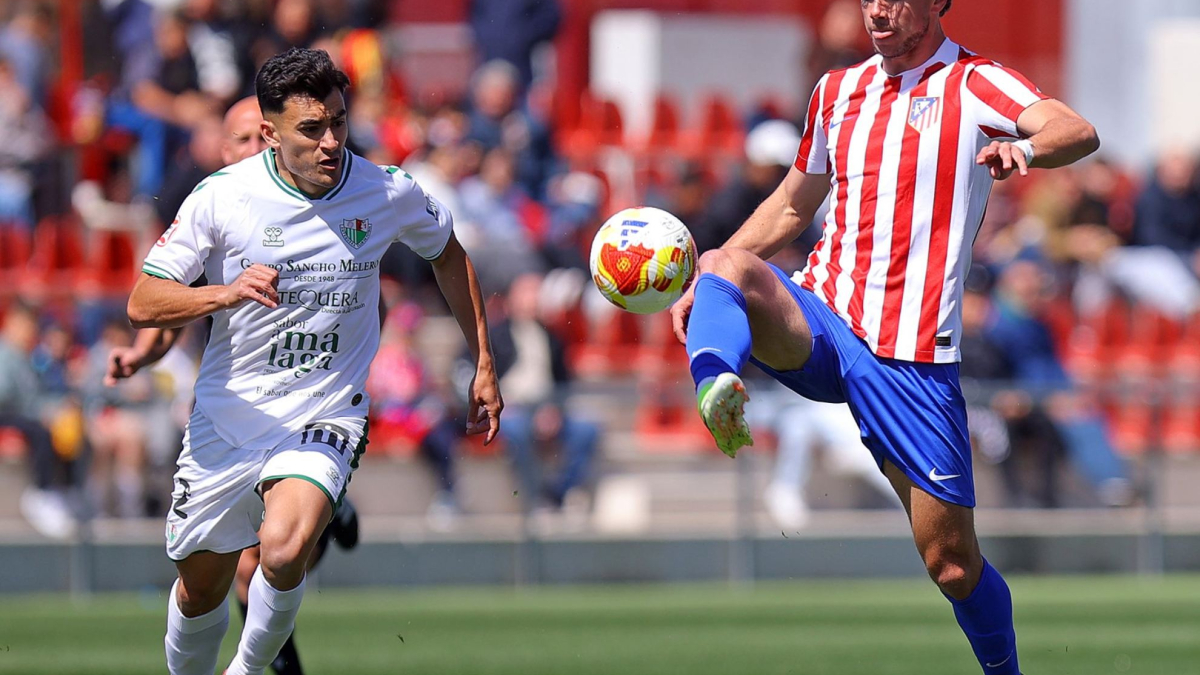 El Madrileño remonta ante el Antequera con un gol de penalti ¡en el minuto 106!