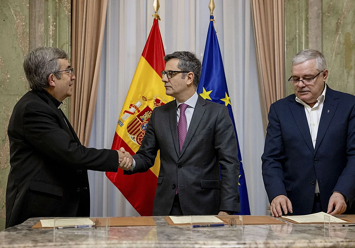 Iglesia, Gobierno y Defensor del Pueblo firman el «protocolo» para reparar a las víctimas de abuso sexual