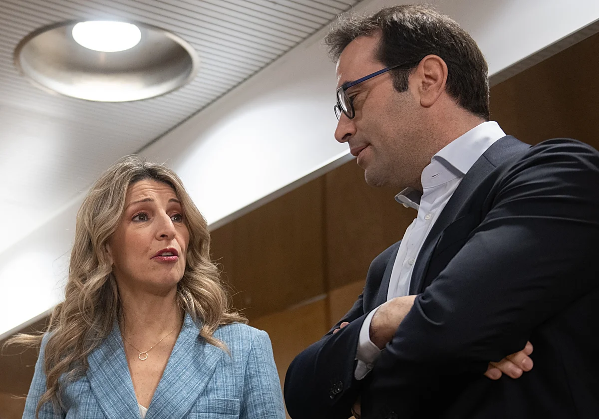 Yolanda Díaz, batalla cuerpo a cuerpo con las manos derechas de Sánchez