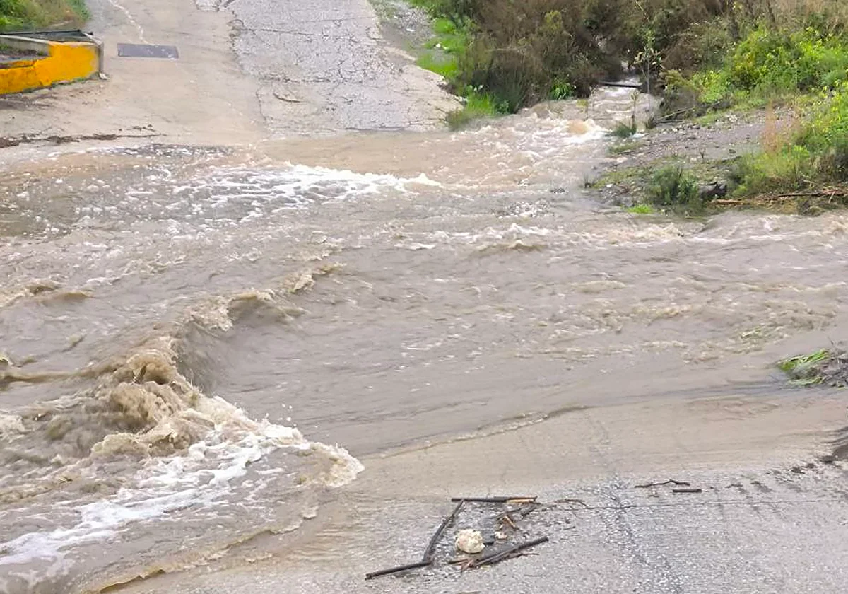 Torrox solicita ayudas para reparar cerca de 200.000 euros en daños tras los temporales del invierno