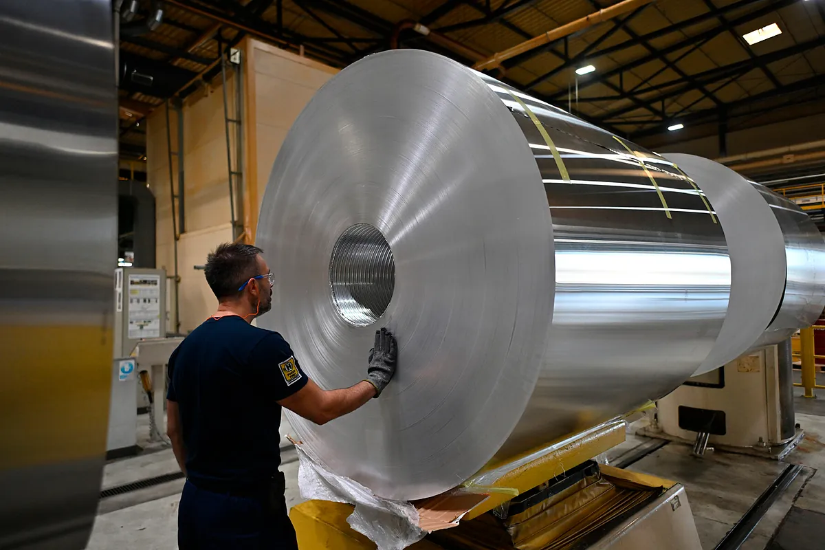 El aluminio sube un 4% tras al ataque de Irán a grandes fábricas