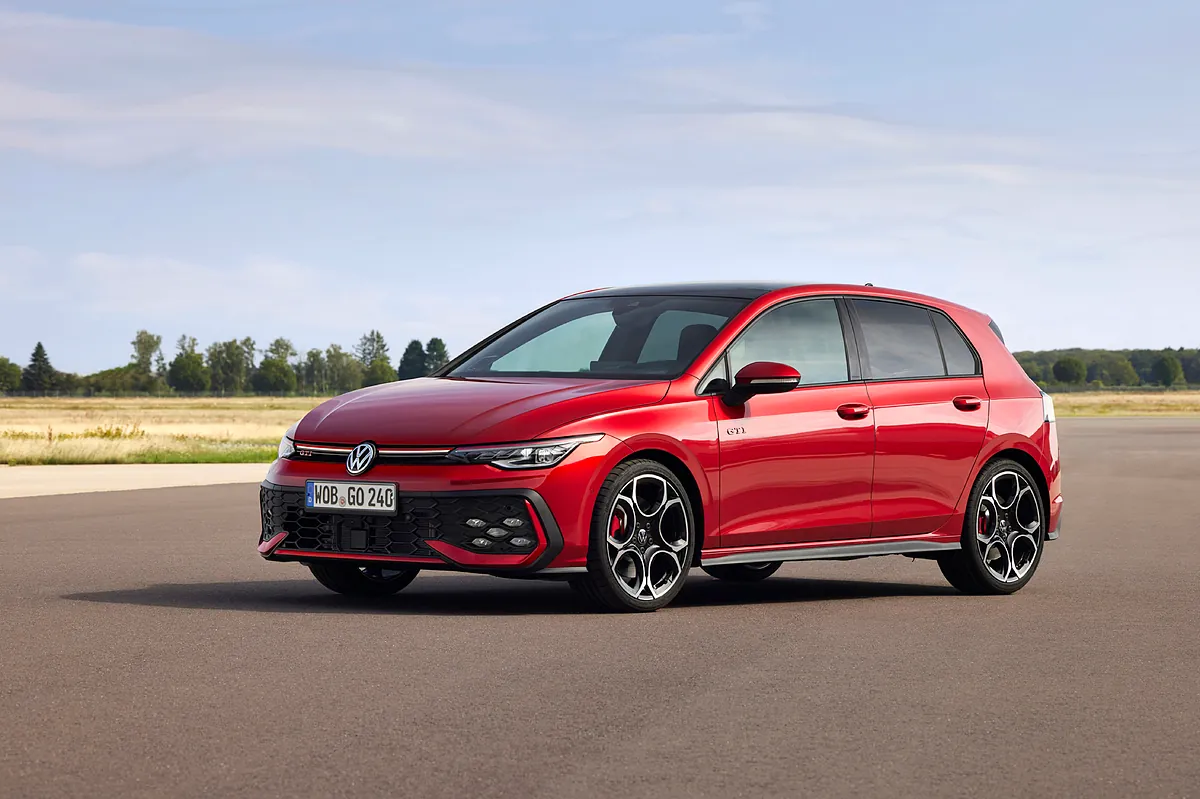 VW bate a Seat y Renault como la marca con más coches en España