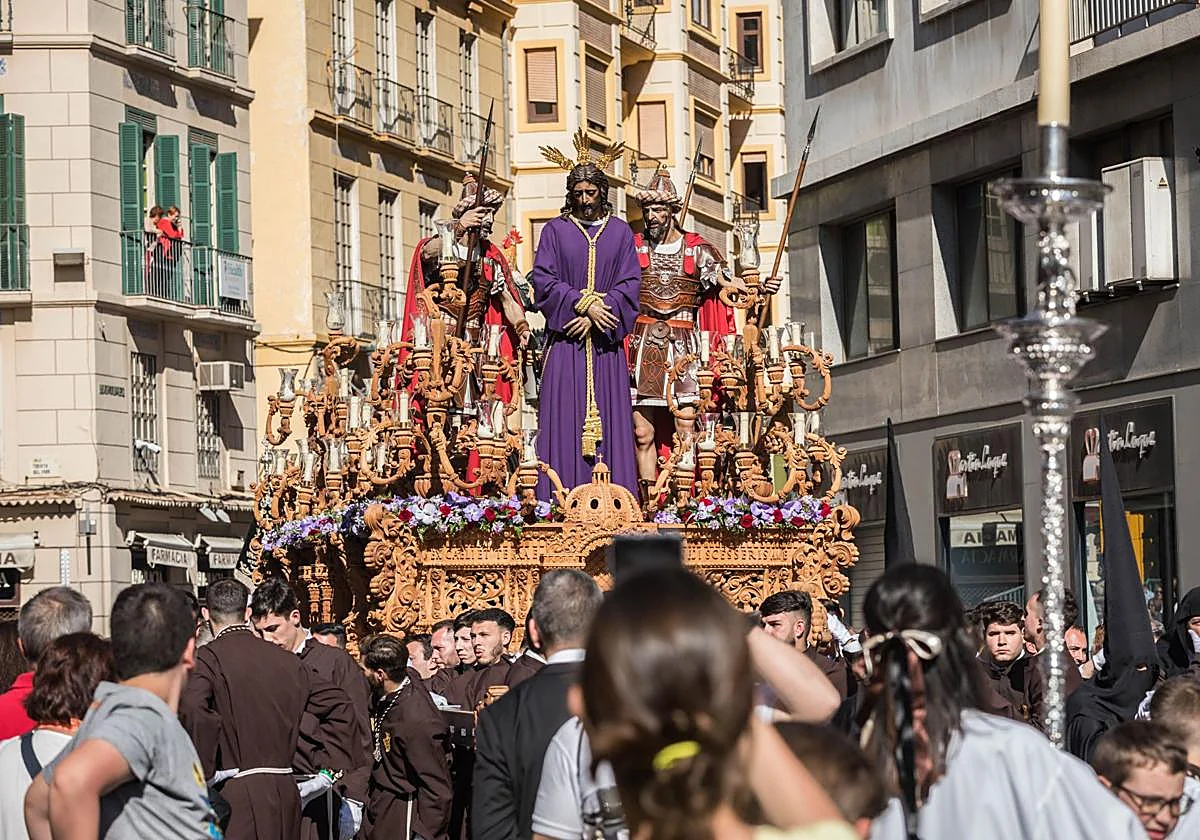 Comprar vivienda en Málaga durante la Semana Santa: tradición y oportunidad inmobiliaria