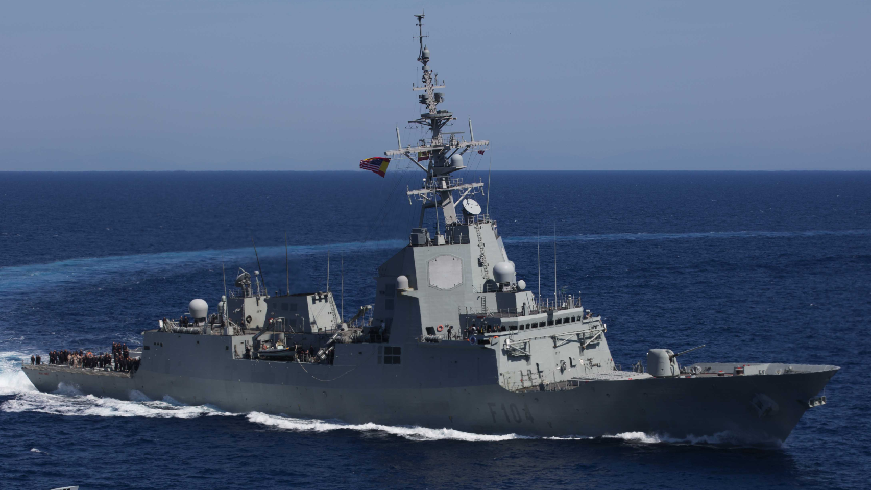 La fragata F-104 ‘Méndez Núñez’ relevará a la F-105 ‘Cristóbal Colón’ en su misión en Chipre el 7 de abril
