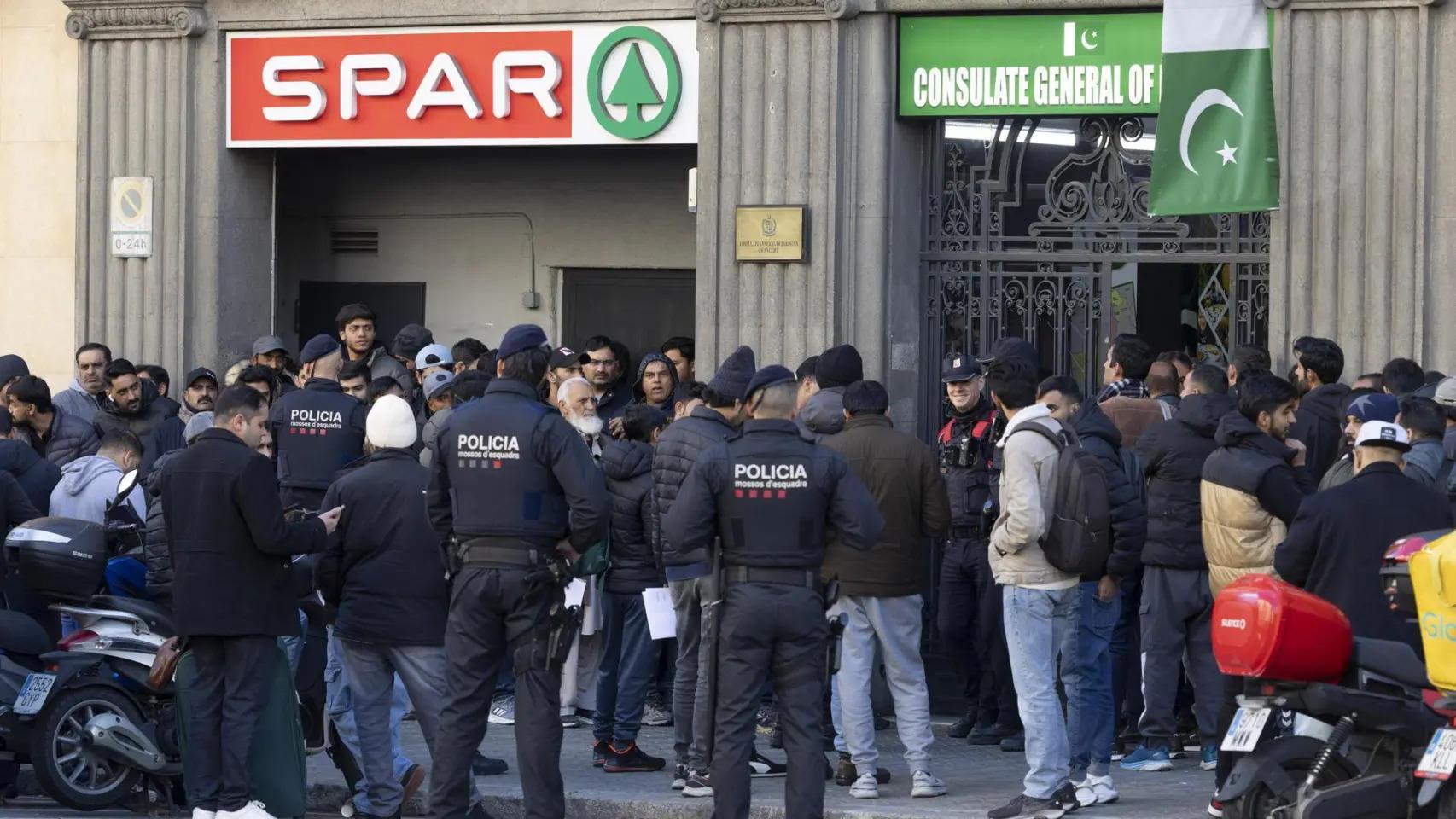 Bruselas insiste en que España deberá hacerse cargo de los inmigrantes regularizados que traten de desplazarse por la UE