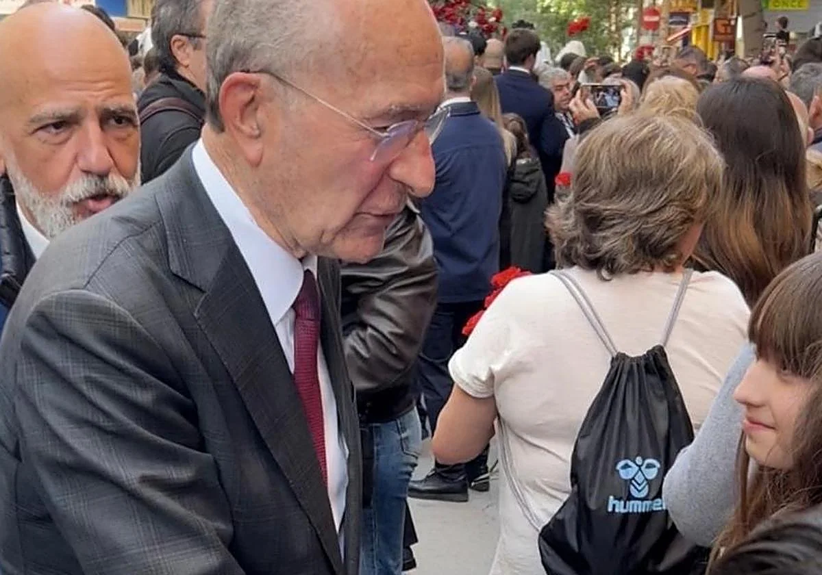 Paco de la Torre: «No tengo noticia de que ninguno de mis concejales vaya a las andaluzas»