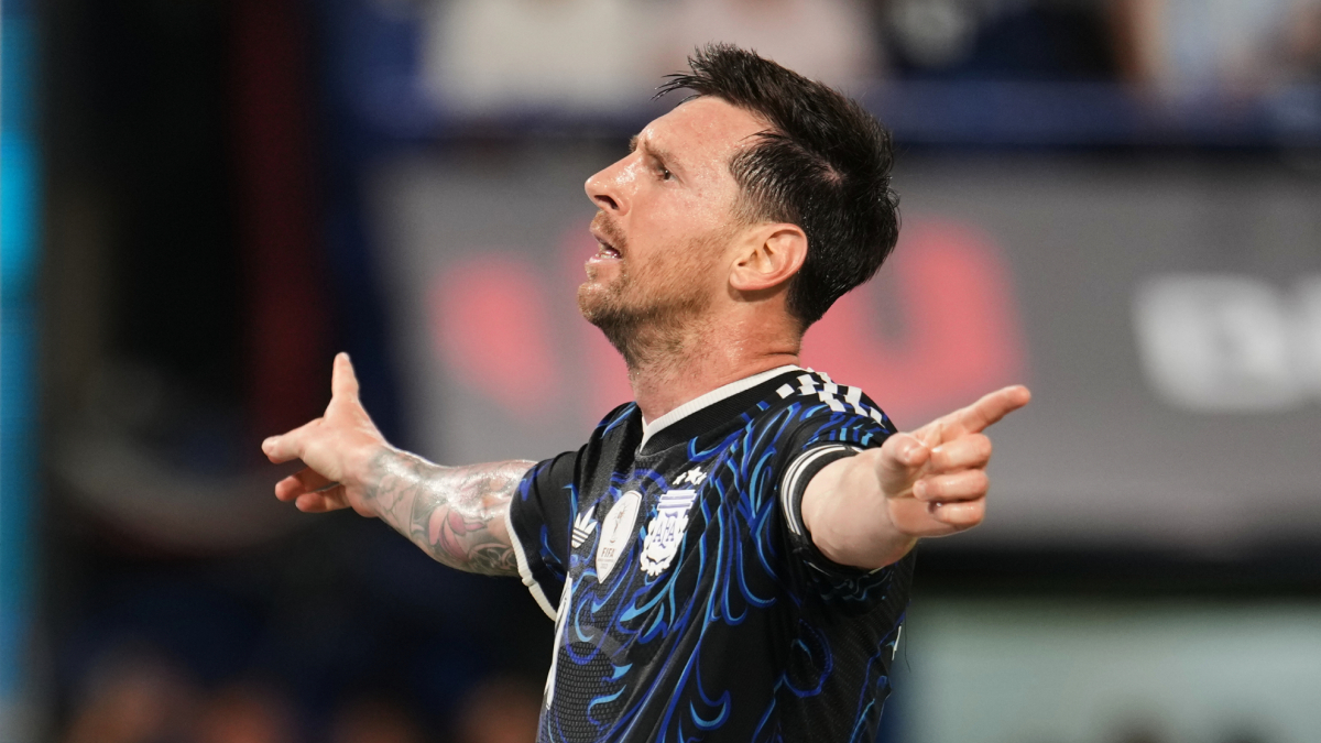 Messi parte y reparte en la fiesta argentina