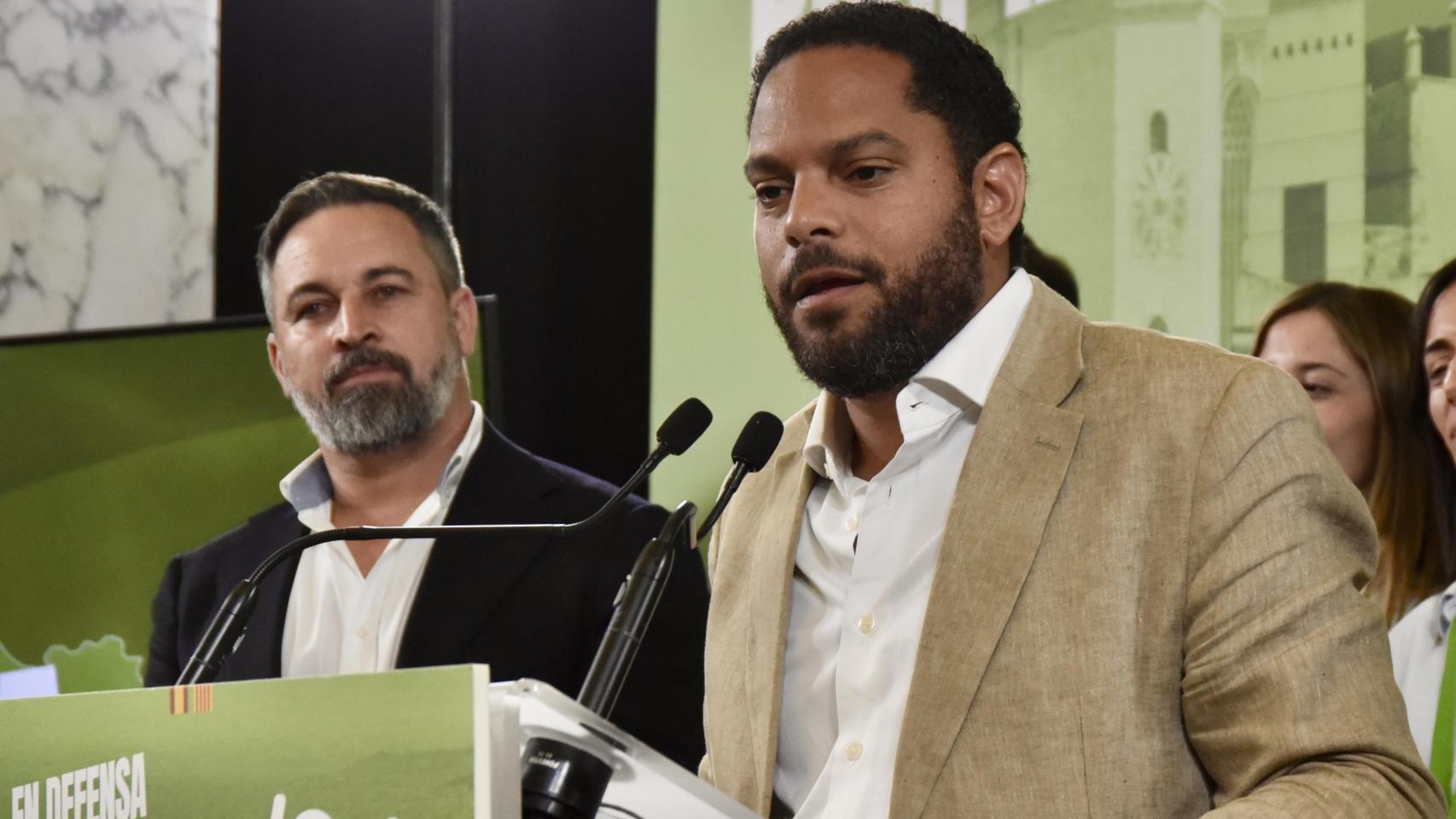 Vox acusa a Feijóo de "ataque mafioso" en una carta a sus afiliados y el PP responde que su "adversario" es Sánchez