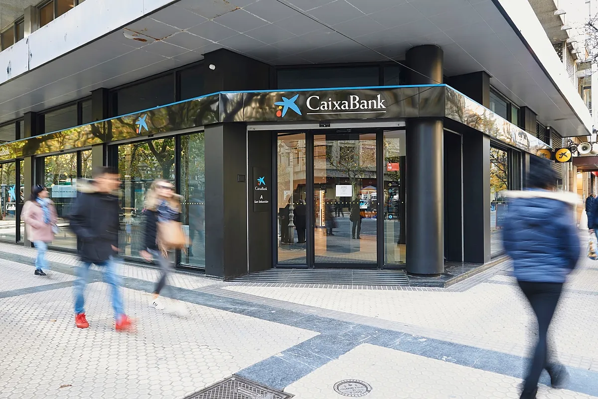 CaixaBank ofrece PlayStation 5 para captar clientes con nómina