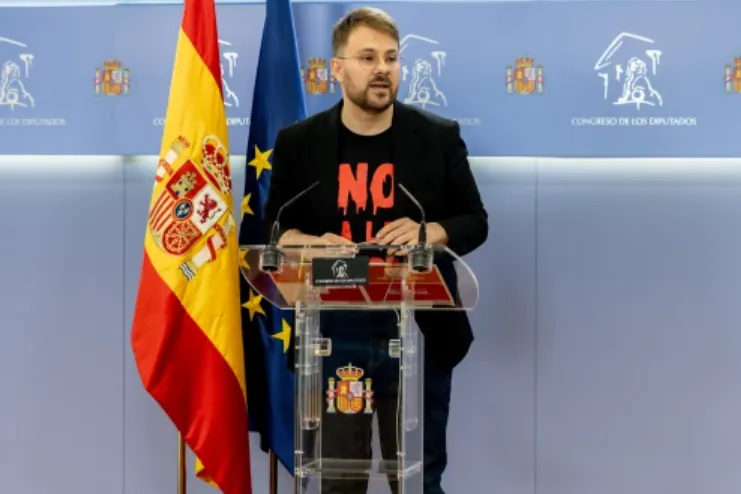 Sumar propone que el Estado destine 2.000 millones a una compra masiva de viviendas a particulares y fondos