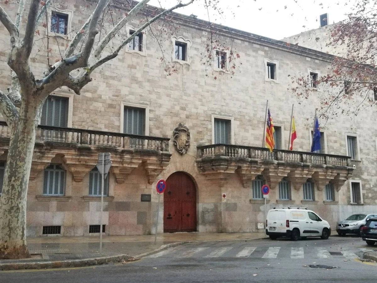 Detenida en Mallorca la mujer condenada a prisión permanente por matar a su bebé al arrojarlo a un contenedor