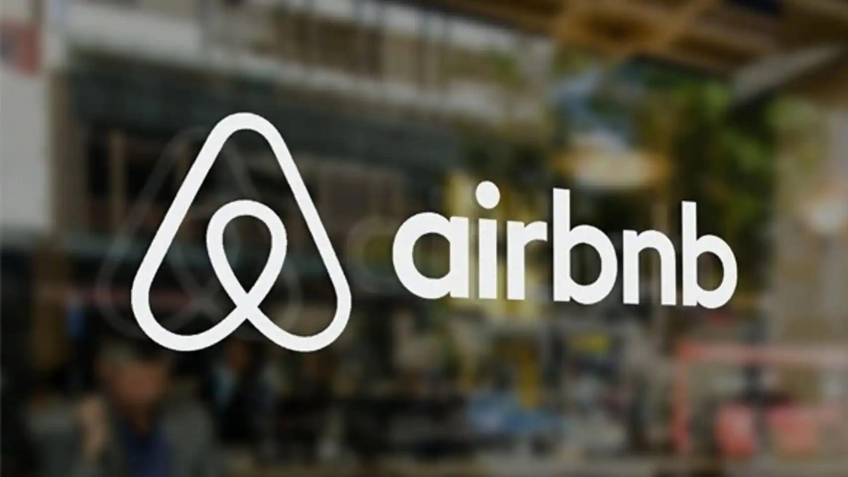 Consumo multa con 64 millones a Airbnb por anunciar viviendas sin licencia