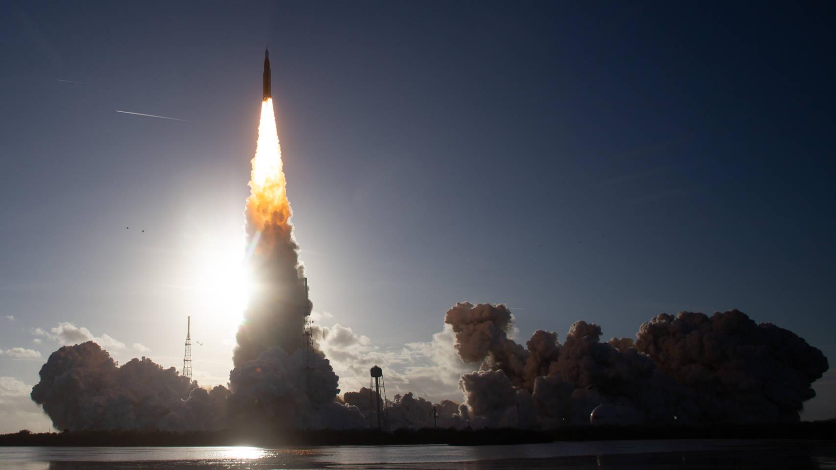 De superar el Cinturón de Van Allen a maniobras de pilotaje: los 9 hitos clave que Artemis II debe lograr en los próximos días