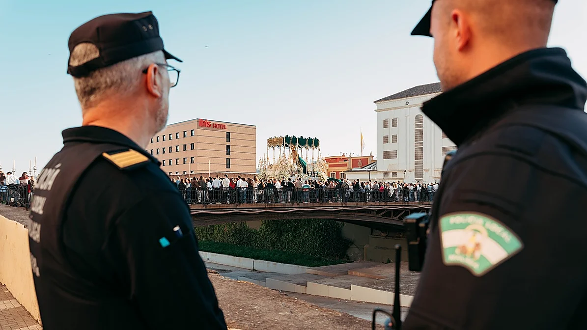 Los 'vigías' de la Semana Santa de Málaga