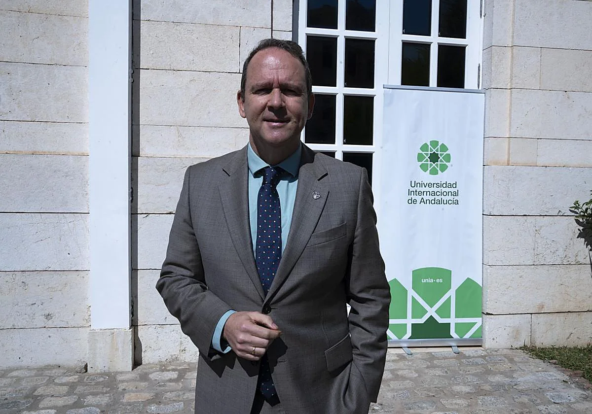 «Formamos para que el estudiante aprenda a hacer la pregunta adecuada»