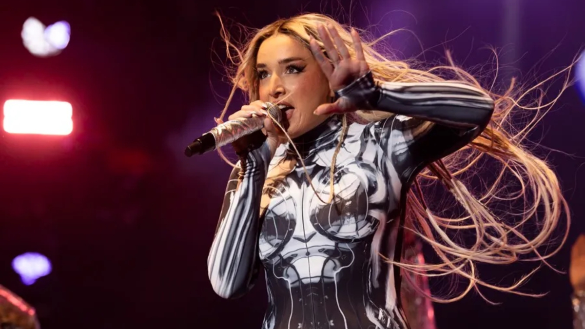 Lola Índigo vuelve a sus raíces: protagonista inesperada en la Semana Santa de Granada