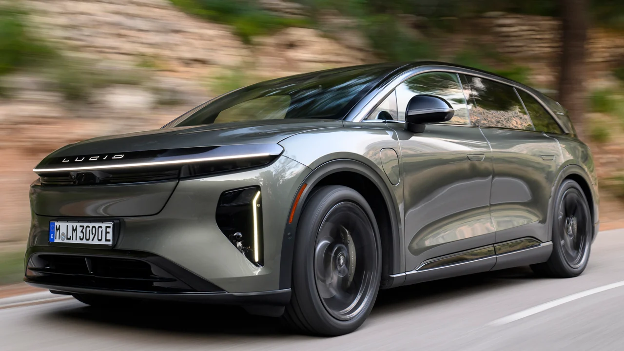 El esperado Lucid Gravity llega a Europa con 750 km y un precio que lo pone frente al Cayenne eléctrico